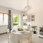 Apartment I Due Gelsi White *